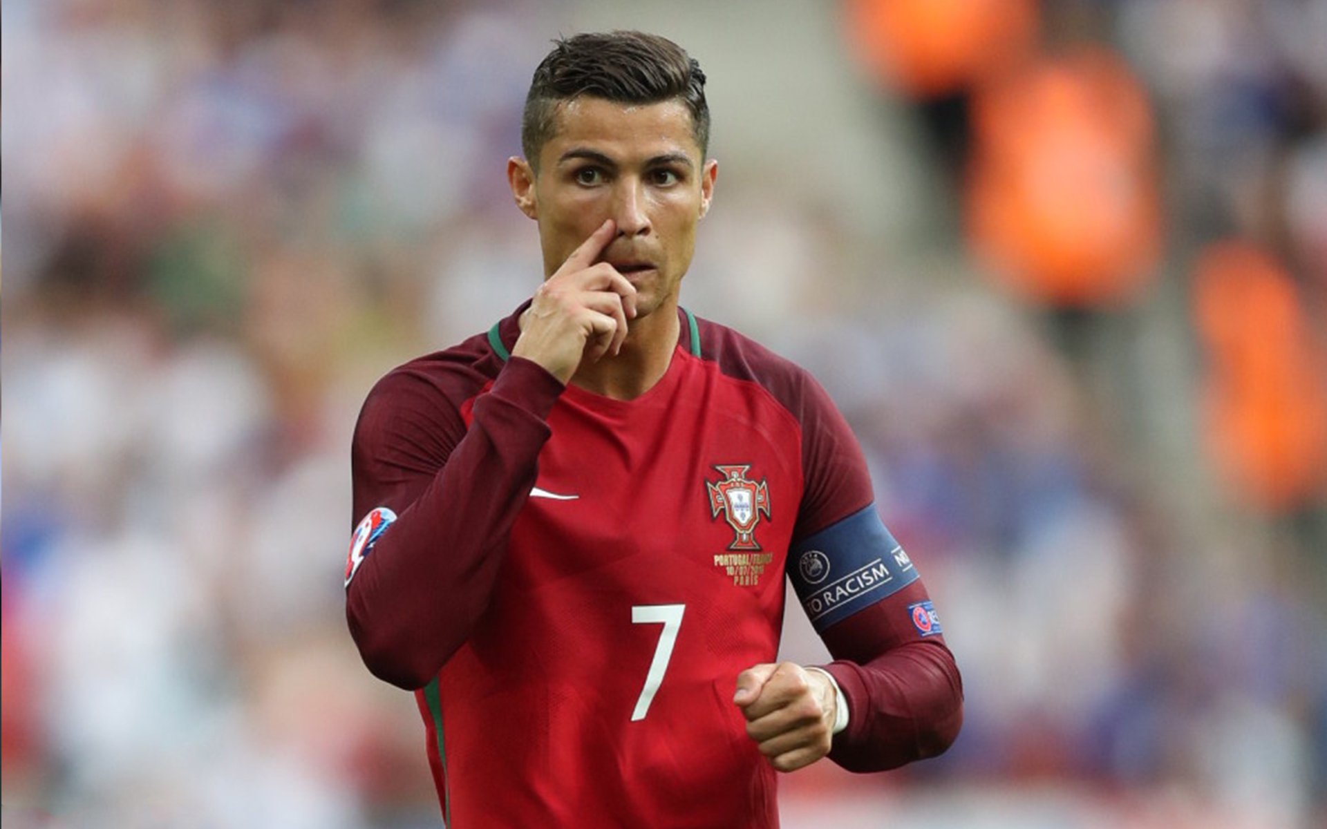 “球场火爆:现场最震撼的精彩瞬间”,球场上的精彩表演