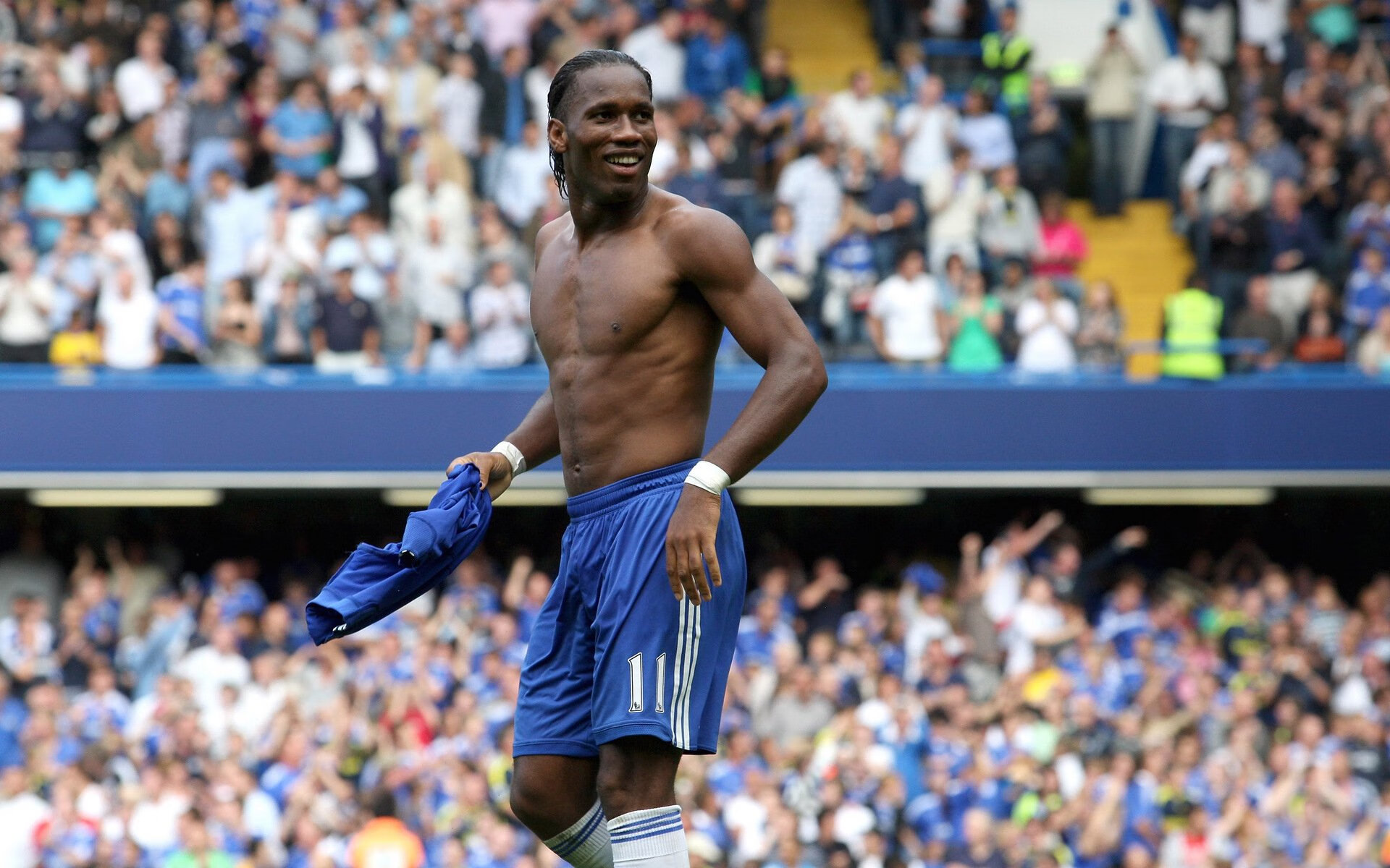 九游娱乐在线官网-终场“绝杀英雄”点燃欧冠夜空的瞬间